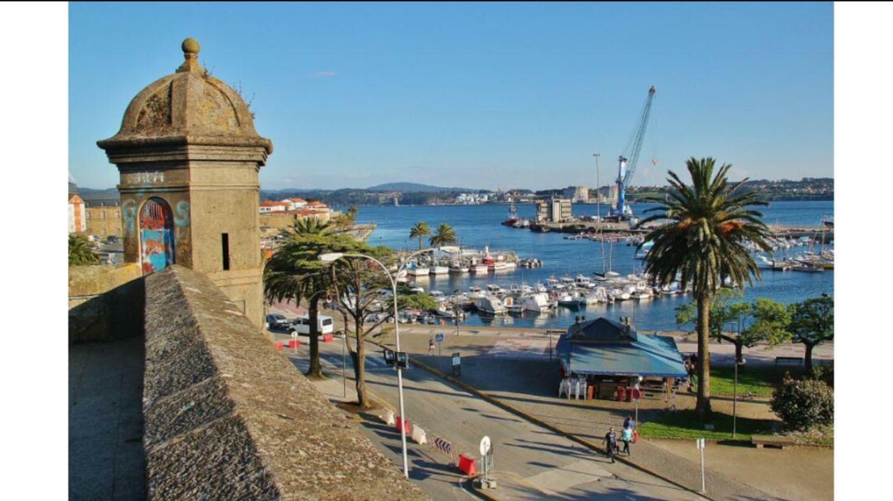 Apartamento Turistico En Pleno Centro De Ferrol Apartment Ngoại thất bức ảnh